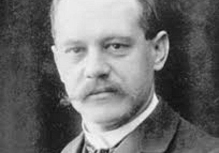 In 1918, Arnold Sommerfeld succeeded Einstein as chair of the Deutsche Physikalische Gesellschaft (DPG). One of his accomplishments was the founding of a new journal.