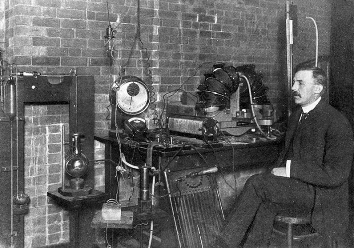Ernest Rutherford became Director of the Cavendish Laboratory at the University of Cambridge in 1919.