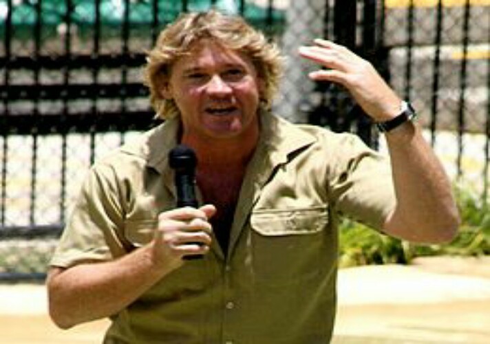 stephen-robert-steve-irwin-nicknamed-the-crocodile-hunter-was-an-australian-nature-expert-and-television-personality